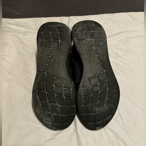 Adidas women’s shoes - Picture 3 of 4